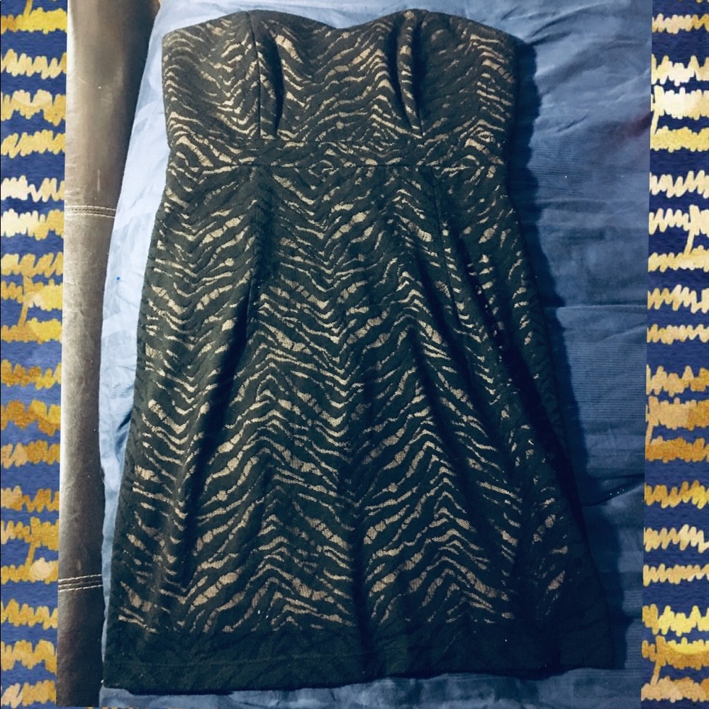 ⚡️SALE- 3️⃣ for $25⚡️ Strapless Forever 21 Dress